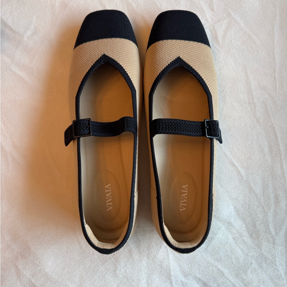 VIVAIA NEW Black and Tan Margot Mary Jane Flats without box women size 41.5 10